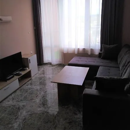 Georgiev Апартамент *